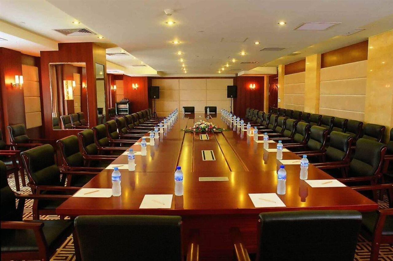 Puxi New Century Hotel Shanghai Exterior foto