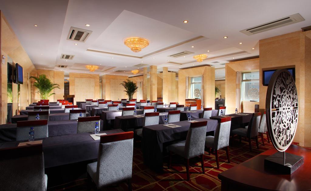 Puxi New Century Hotel Shanghai Exterior foto